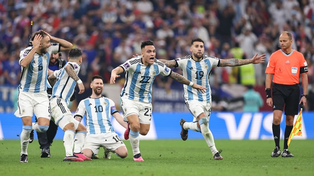 argentina-tretpat-stana-svetski-fudbalski-prvak-po-tenzichniot-natprevar-protiv-francija-vo-katar-04.jpg