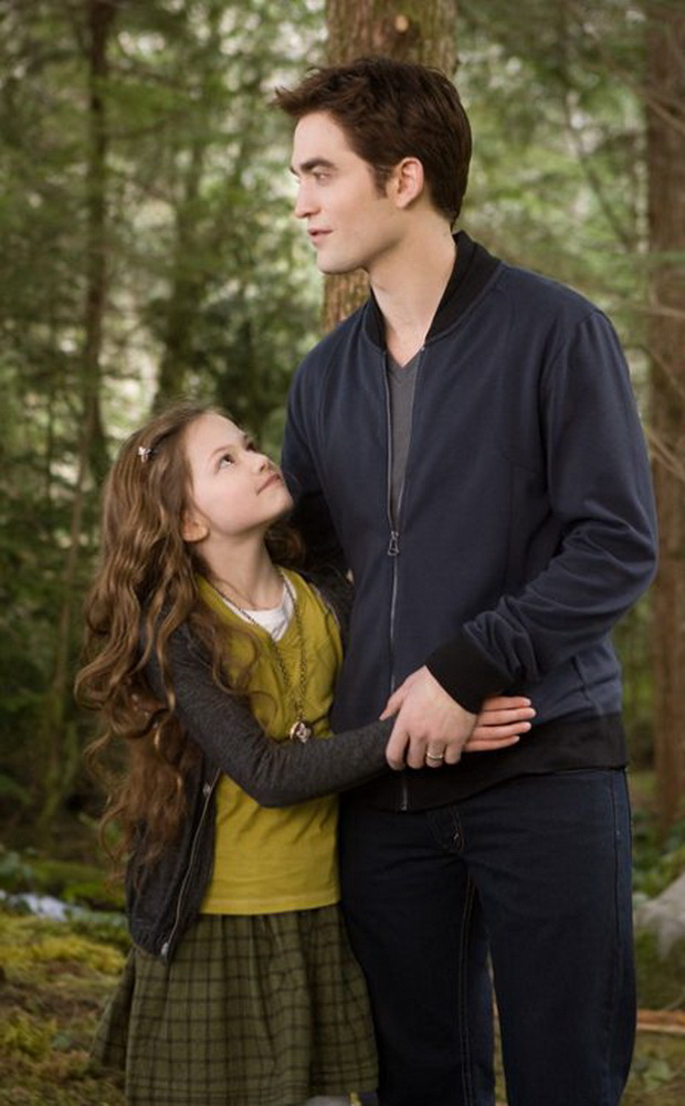 najnovi-fotki-od-posledniot-del-na-the-twilight-saga-breaking-dawn-part-2-16