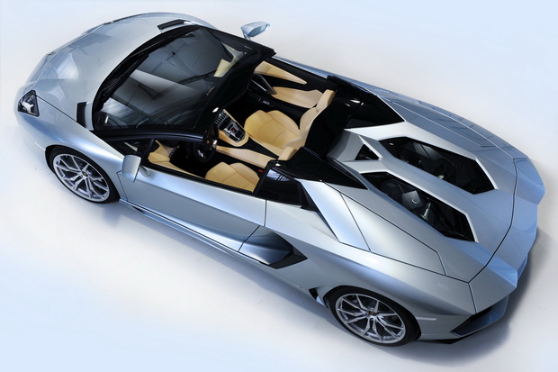 lamborgini-go-pretstavi-aventador-lp-700-4-roadster-10