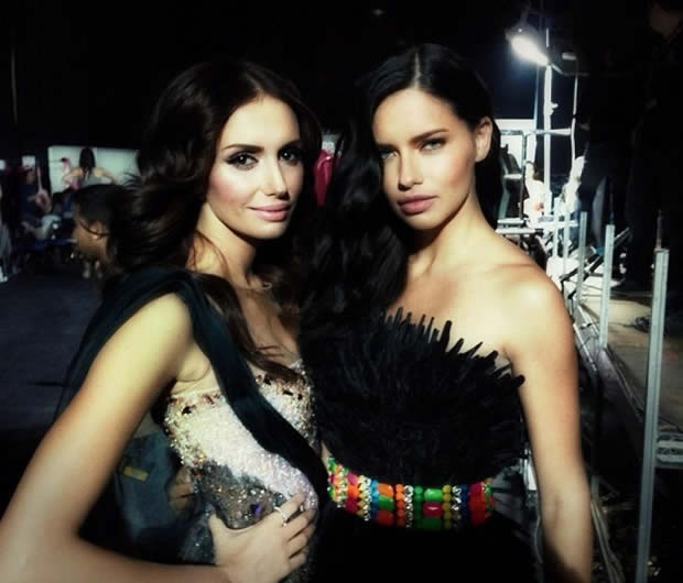 emina-i-adriana-lima-na-revija-vo-turcija-video