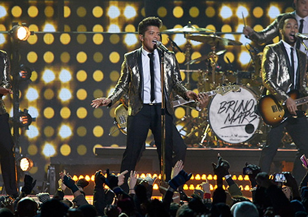 otvoranjeto-i-nastapite-na-bruno-mars-i-red-hot-chili-peppers-na-superbowl-2014-01