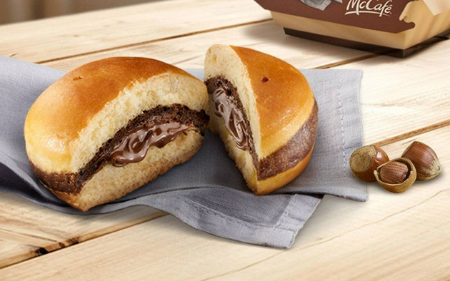 vo-mcdonalds-italija-se-prodava-hamburger-so-nutela-01.jpg