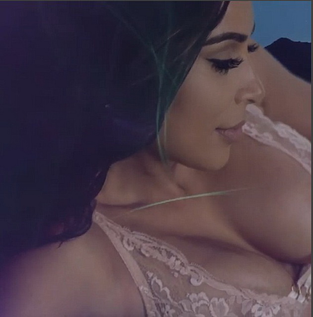 kim-kardashian-iznenadi-so-zesko-video-za-love-kalendarot-2.jpg