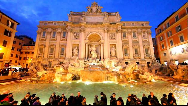 Sto-se-slucuva-so-parickite-frleni-vo-Fontana-di-Trevi-01