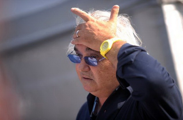 koja-e-24-godishnata-seksapilna-devojka-na-flavio-briatore-70-foto-03.jpg