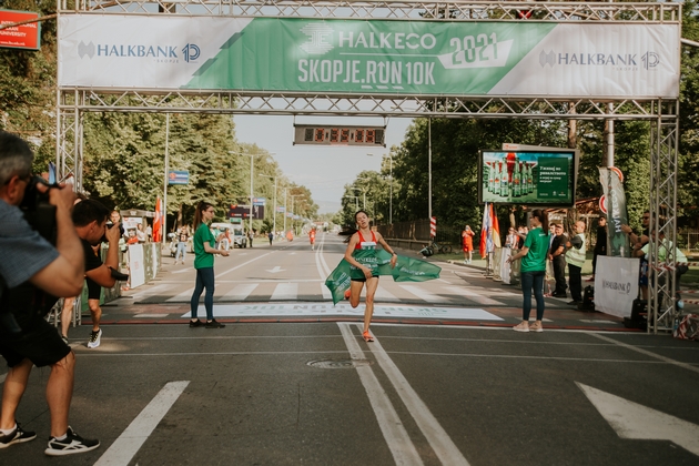 srusheni-drzhavni-rekordi-na-10-000-metri-na-halkeco-skopje-trcha-10km-03.jpg