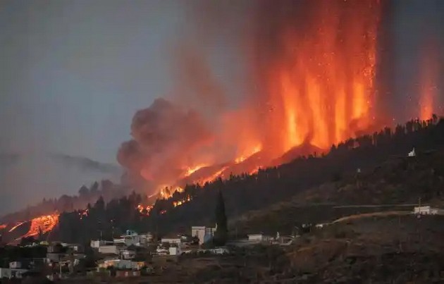 lavata-progolta-nad-100-kukji-mornichavi-fotografi-i-videa-od-erupcijata-na-vulkanot-na-shpanskiot-ostrov-la-palma-09.JPG