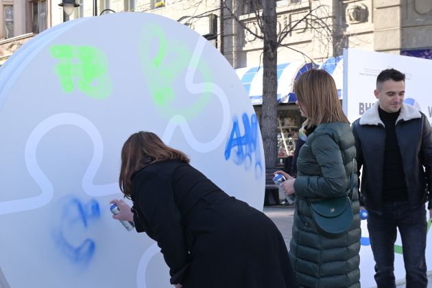 vnesi-boja-kampanja-za-podignuvanje-na-svesta-za-posledicite-od-sivata-ekonomija-04.jpg