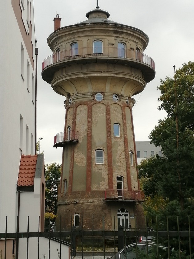 fotografii-shto-dokazhuvaat-deka-i-evropa-krie-mnogu-neobichni-izumi-i-mesta-05.jpg