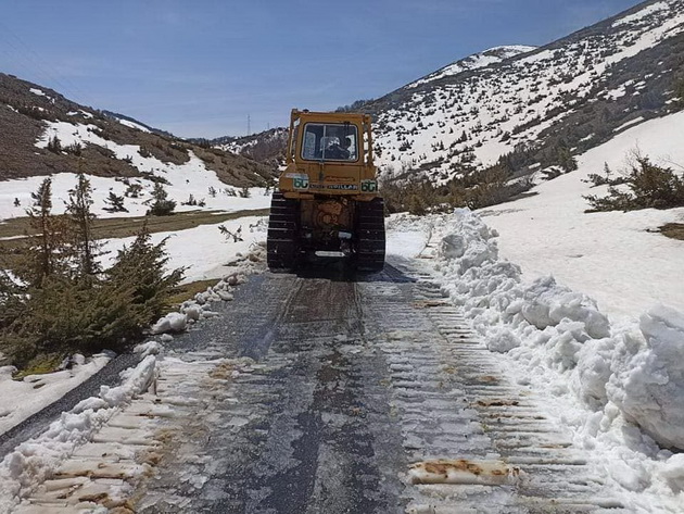 patot-nakaj-galichnik-na-prolet-so-natrupan-sneg-otstrana-e-unikatna-prikazna-foto-07.jpg