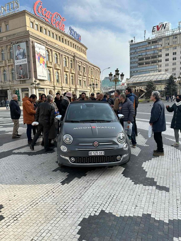 turneja-na-moonswatch-planetite-na-trkala-pristignaa-na-ploshtad-makedonija-vo-skopje-foto-03.jpg