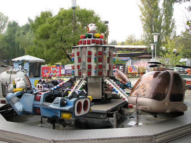 nostalgija-po-edni-ubavi-vreminja-retro-fotki-od-skopskiot-luna-park_03.jpg