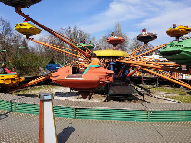 nostalgija-po-edni-ubavi-vreminja-retro-fotki-od-skopskiot-luna-park_15.jpg