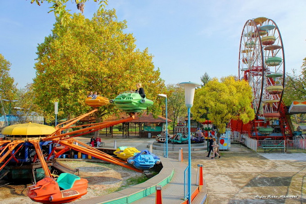 nostalgija-po-edni-ubavi-vreminja-retro-fotki-od-skopskiot-luna-park_17.JPG