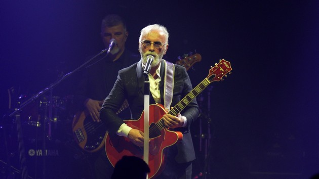 fenomenalna-atmosfera-so-lepa-brena-i-dino-merlin-za-krajot-na-music-week-festivalot-vo-hotelot-grand-na-kopaonik-04.jpg