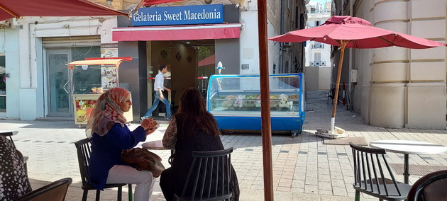 najvkusniot-sladoled-vo-tunis-go-pravat-makedonci-vekje-20-godini-sekoe-leto-doagjame-da-rabotime-a-vo-zima-se-vrakjame-doma-06.jpg