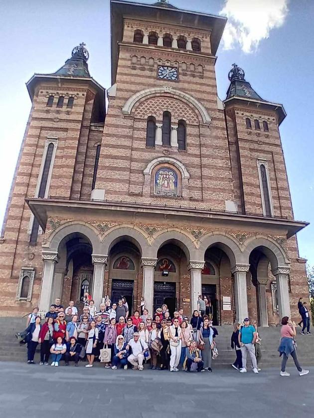 emilija-maslarkovska-kanevche-turisticki-vodich-dosega-ne-sum-sretnala-stranec-koj-ne-e-voodusheven-od-makedonija-i-koj-ne-e-izmamen-od-divi-taksisiti-16.jpg