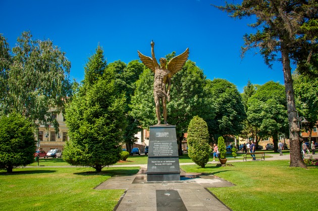 interesni-fakti-za-bitola-grad-so-mnogu-iminja-crkvi-i-manastiri-domot-na-prviot-snimatel-na-balkanot-i-11.jpg