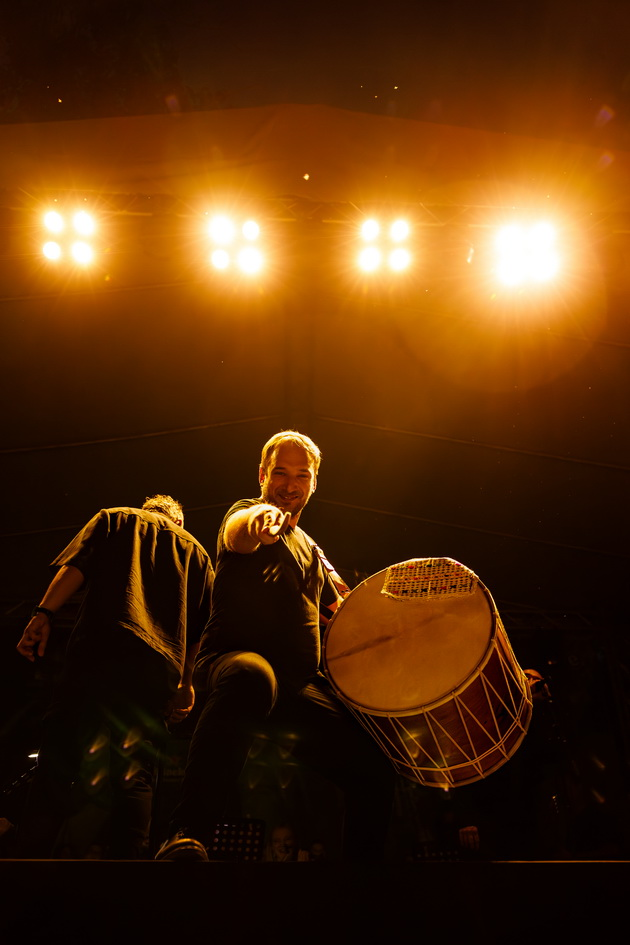 kameren-orkestar-iwconnect-del-od-nastanot-na-heineken-vo-gradski-park-skopje-07.jpg