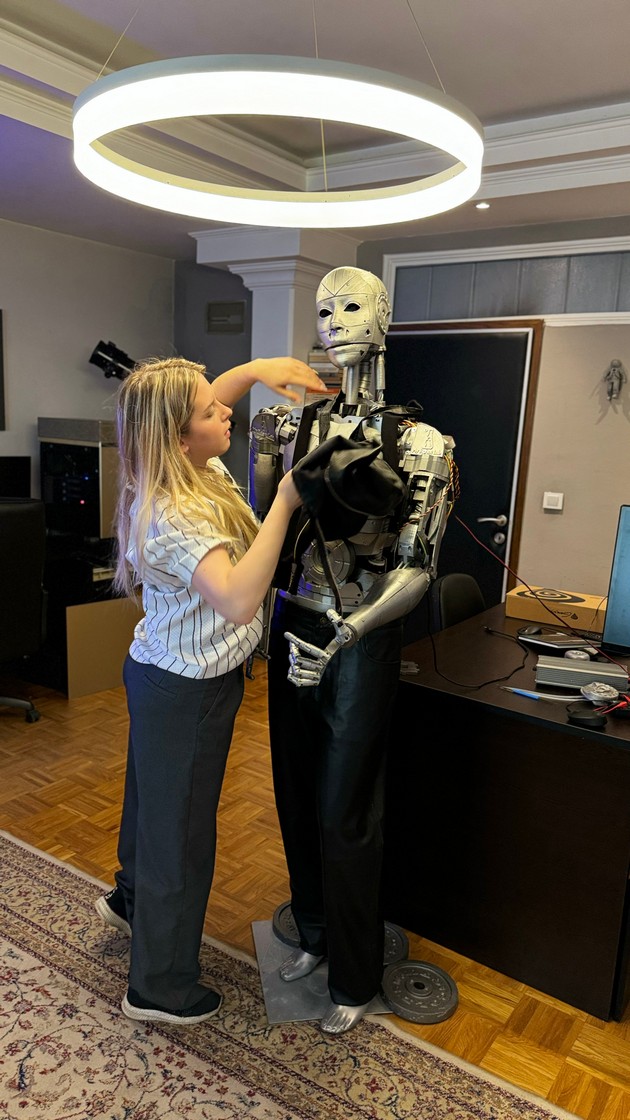 prof-d-r-sefidanis-od-ohrid-go-napravivme-prviot-humanoiden-robot-kaj-nas-proektot-chini-nad-100-000-evra-18.jpg