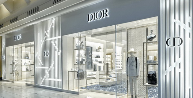 chantite-dior-se-pravat-za-53-evra-a-gi-prodavaat-po-2-600-evra-kupeni-se-od-kineska-fabrika-vo-milano-10_copy_copy.jpg