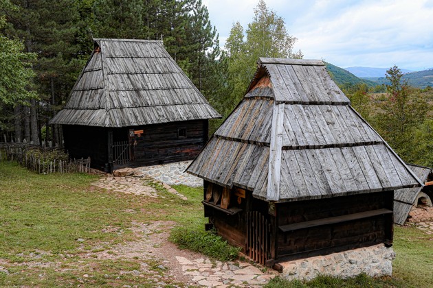 mistichna-filmska-kulisa-i-umetnichka-inspiracija-patuvanje-niz-zapadna-srbija-preku-7-atrakcii-12.JPG