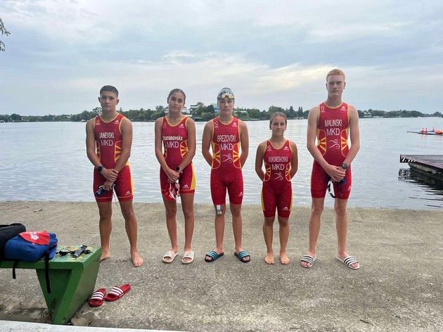 prvo-mesto-za-josif-malinski-i-vtoro-za-mario-brezovski-na-balkanskoto-triatlon-prvenstvo-vo-kadetska-kategorija-01.jpg