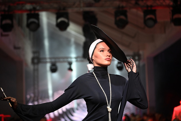 modno-shou-so-skriena-mokjna-poraka-i-ushte-2-revii-na-otvoranjeto-na-shtip-fashion-days-2024-49.JPG