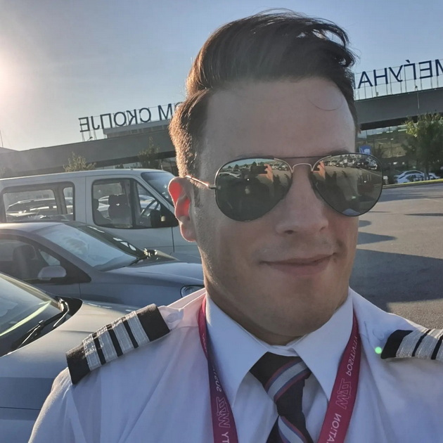 filip-todorovski-kapetan-pilot-vo-wizz-air-kapetanot-ja-ima-i-najgolemata-odgovornost-za-bezbednosta-na-avionot-11.jpg