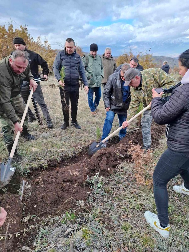 ading-zasaduva-za-idnite-generacii-7500-novi-sadnici-vo-okolinata-na-skopje-05.JPG