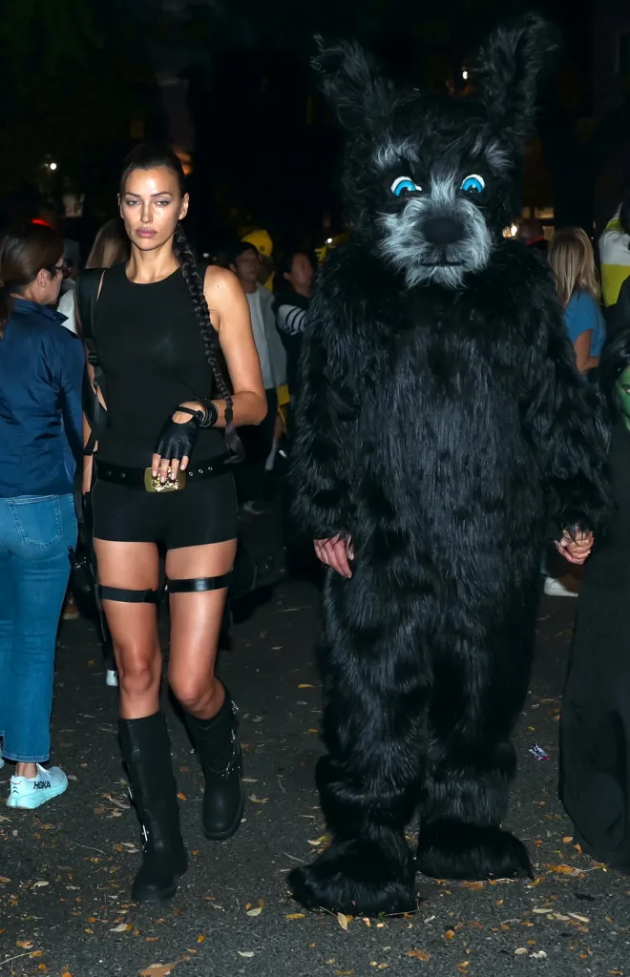 kim-kardashijan-kako-krokodil-bredli-kuper-i-irirna-shajk-zaedno-ja-shetaat-kjerkichata-slavnite-pod-maski-za-halloween-27.jpg