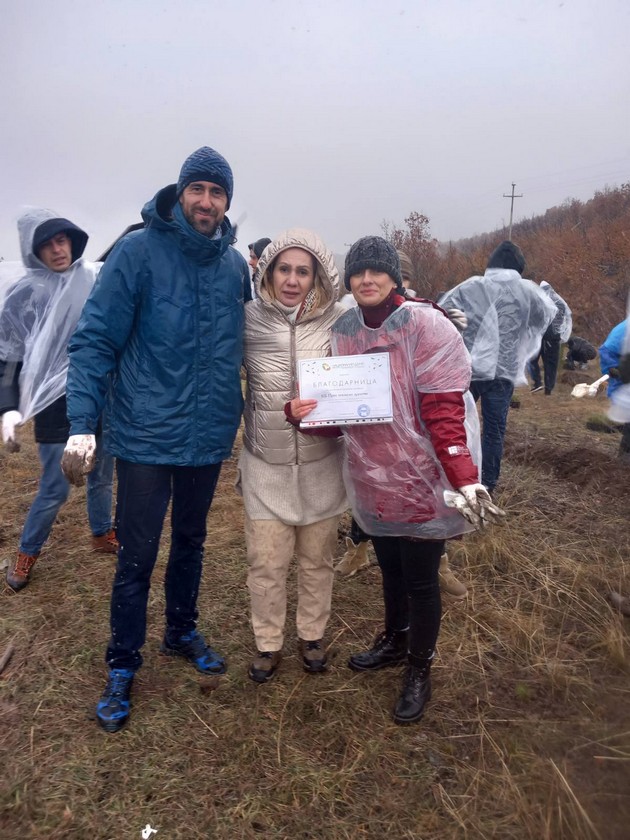 uspeshno-realizirana-chetvrta-po-red-akcija-za-poshumuvanje-vo-ramki-na-kampanjata-zameni-i-zasadi-na-kb-prvo-penzisko-drushtvo-ad-skopje04.JPG