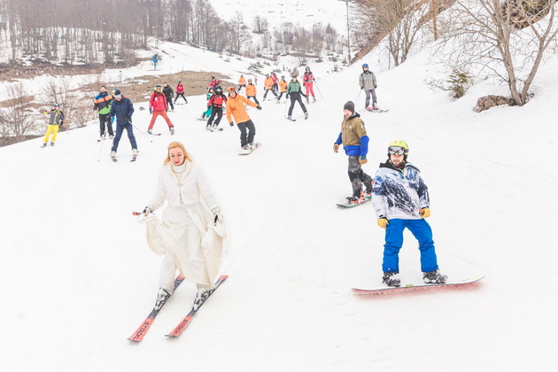 jelena-i-filip-se-venchaa-na-ski-staza-vo-mavrovo-23.jpg