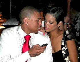 chris-brown_rihanna-kiss